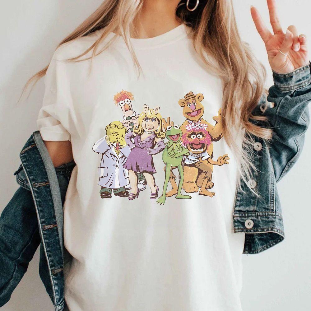 The Muppets Group Shot Illustrated Disney Vuitino Shirt